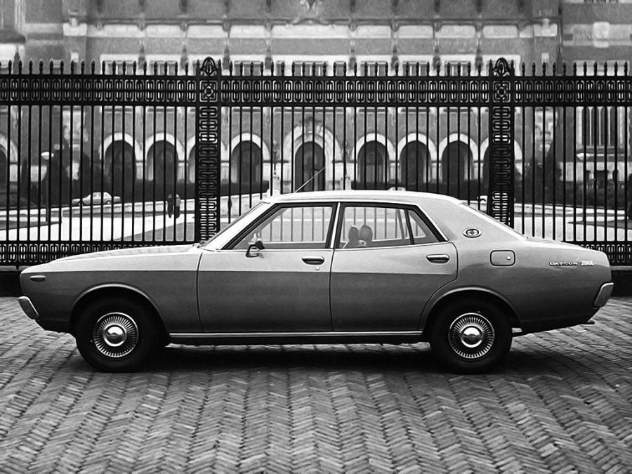  Datsun 200L 1972 года  (фото 3 из 6)